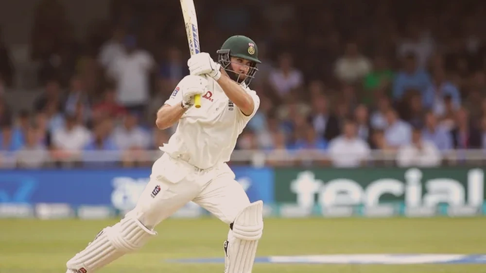 KL Rahul batting stance as wicketkeeper-batsman for fantasy cricket captain selection on CricArena